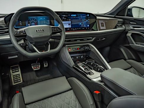 New 2026 Audi SQ5 Prestige AWD/4WD image 31