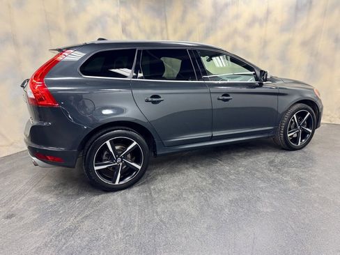 Used 2016 Volvo XC60 T6 R-Design Platinum w/ Climate Package image 10