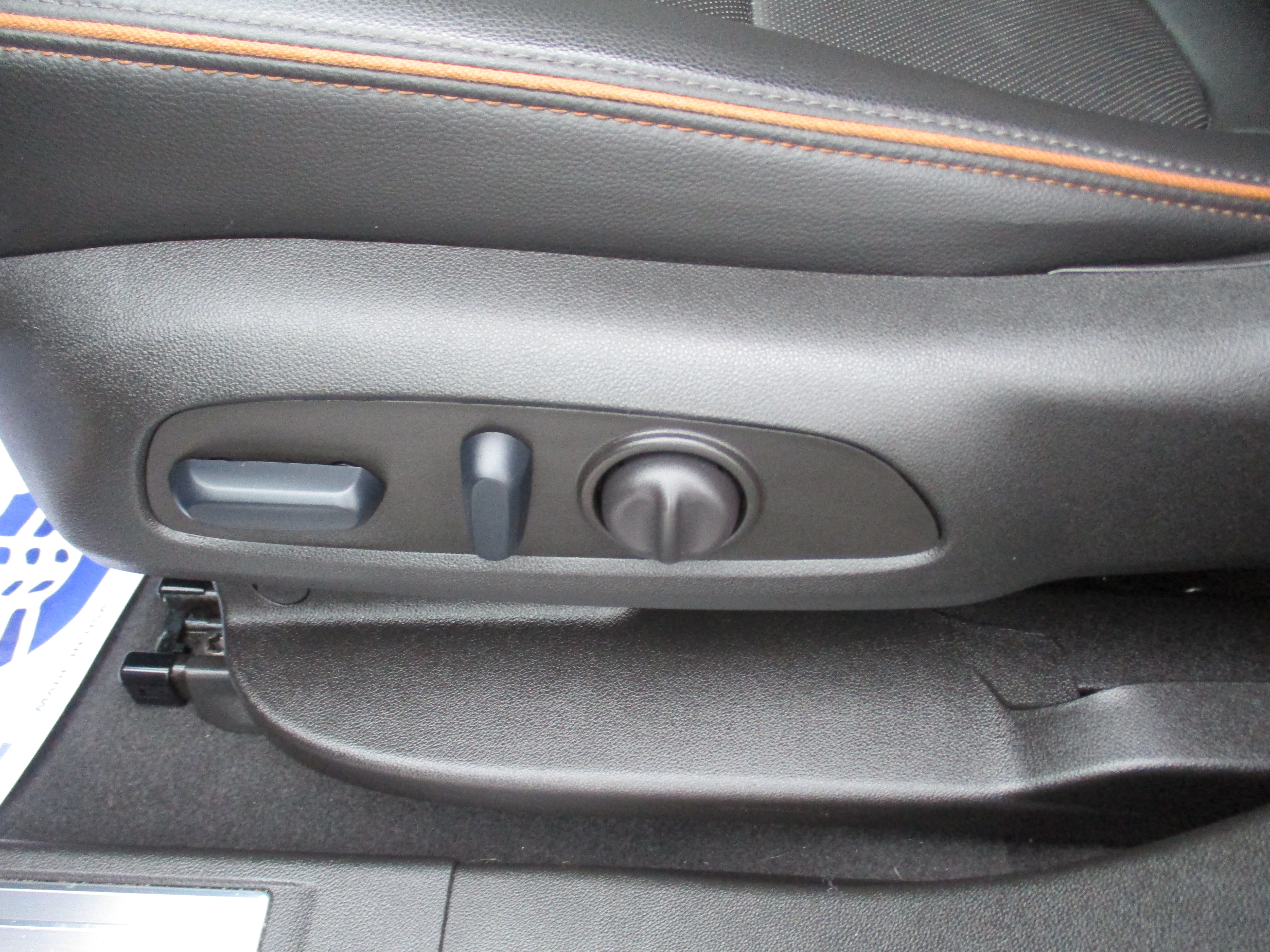Certified 2023 GMC Acadia AT4 AWD/4WD image 16