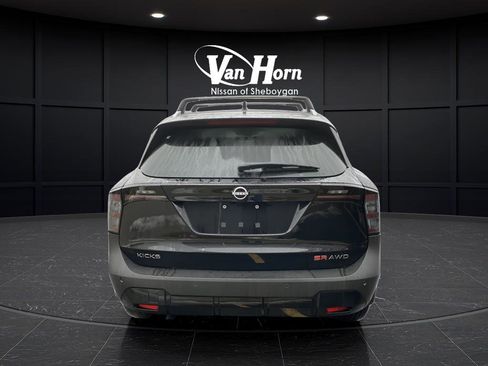 New 2026 Nissan Kicks SR w/ Cold Weather Package image 12