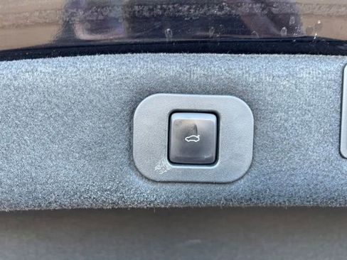 Used 2020 Lincoln Continental Reserve image 31