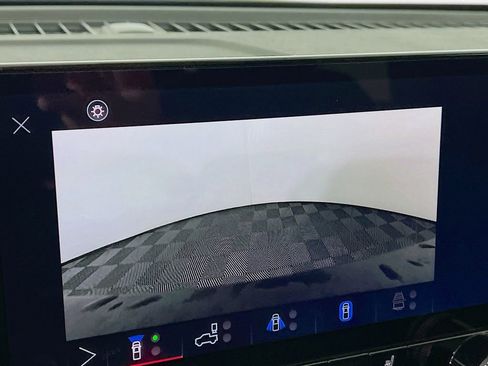 New 2026 GMC Canyon Elevation w/ Convenience Package image 10