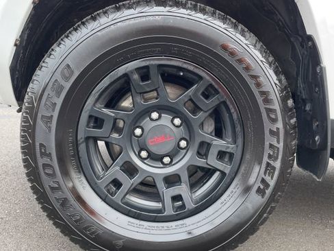 Used 2023 Toyota 4Runner SR5 Premium w/ Moonroof Package image 17