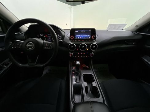 Used 2024 Nissan Sentra S FWD image 17