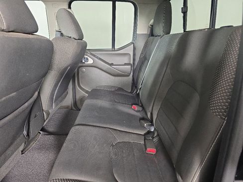 Used 2017 Nissan Frontier PRO-4X AWD/4WD image 27