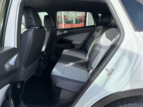 Certified 2023 Volkswagen ID.4 Pro image 14