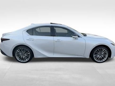 Used 2022 Lexus IS 300 AWD w/ Premium Package image 4