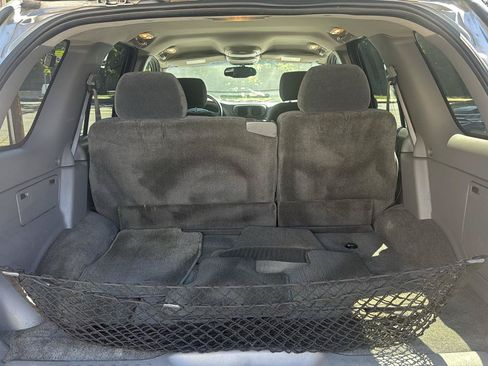Used 2002 Chevrolet TrailBlazer LT AWD/4WD image 16
