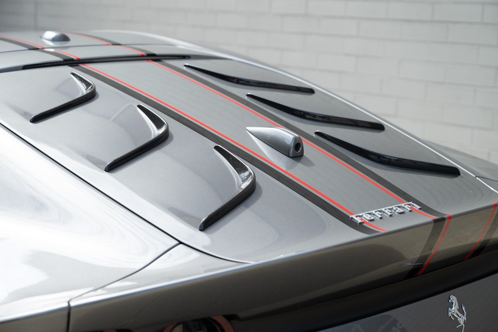 Used 2022 Ferrari 812 Competizione RWD image 24