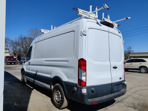 Used 2018 Ford Transit 250 148 Medium Roof image 11