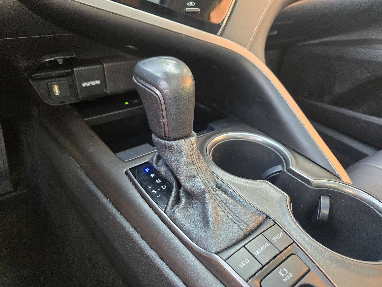 Used 2022 Toyota Camry XSE FWD image 19