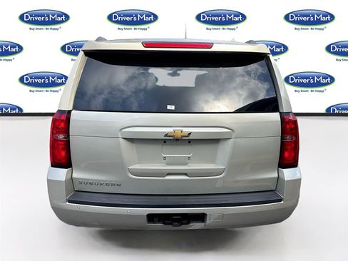 Used 2016 Chevrolet Suburban LS image 6