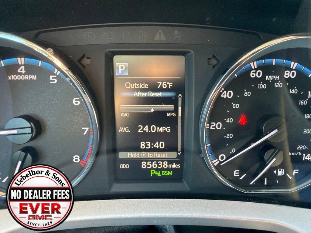Used 2017 Toyota RAV4 Limited FWD image 29