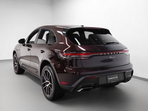 New 2026 Porsche Macan image 3