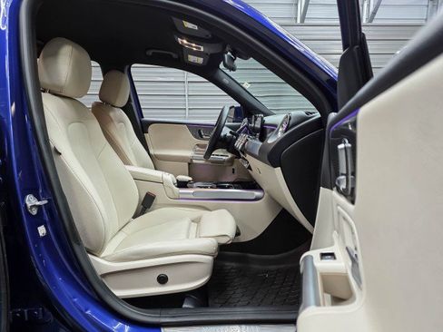 Used 2021 Mercedes-Benz GLB 250 image 14