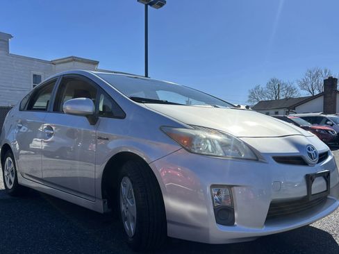 Used 2011 Toyota Prius Two image 3