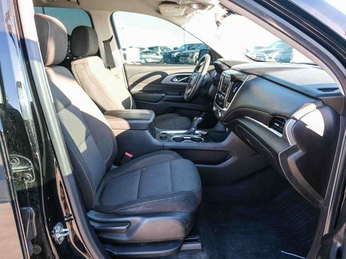 Used 2020 Chevrolet Traverse LS w/ LPO, Black Accent Package FWD image 18