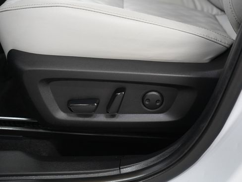 Used 2022 Mitsubishi Outlander SEL AWD/4WD image 29