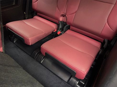 Used 2021 Lexus GX 460 Premium image 39