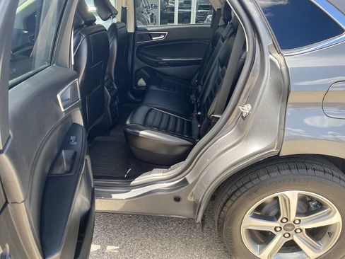 Used 2023 Ford Edge SEL w/ Convenience Package AWD/4WD image 11