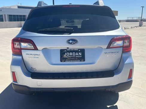 Used 2015 Subaru Outback 2.5i Premium AWD/4WD image 7