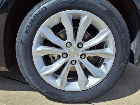 Used 2022 Chevrolet Malibu LT image 31