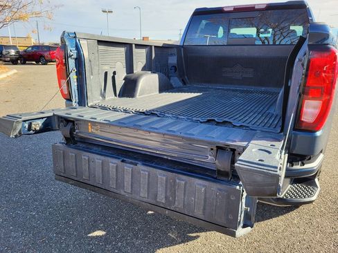 Used 2021 GMC Sierra 1500 Elevation w/ Preferred Package image 10