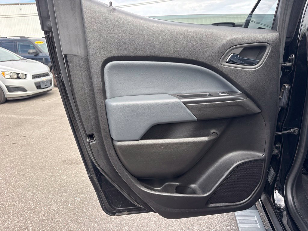 Used 2019 Chevrolet Colorado Z71 RWD image 14