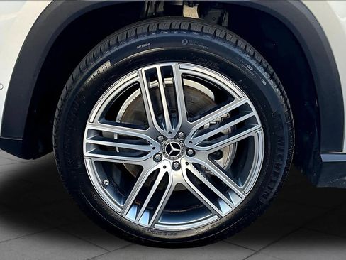 Used 2020 Mercedes-Benz GLS 450 4MATIC image 11