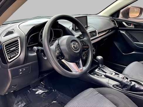 Used 2016 MAZDA MAZDA3 i Sport w/ Preferred Equipment Package FWD image 18