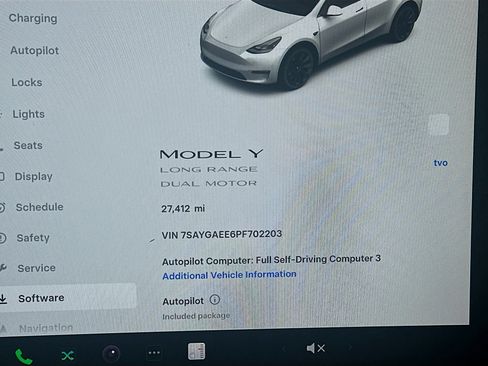 Used 2023 Tesla Model Y Long Range image 18