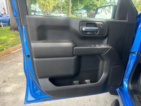 Used 2025 Chevrolet Silverado 1500 Custom w/ Turbomax Blackout Package RWD image 14