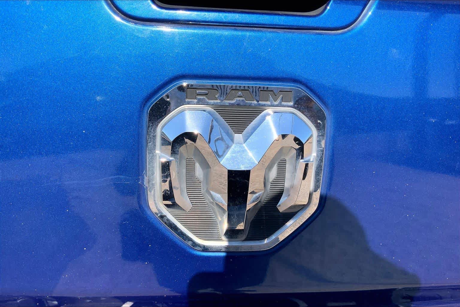 Used 2019 RAM 2500 Laramie AWD/4WD image 10