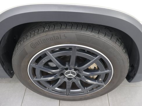 Used 2022 Mercedes-Benz GLB 35 AMG 4MATIC image 3