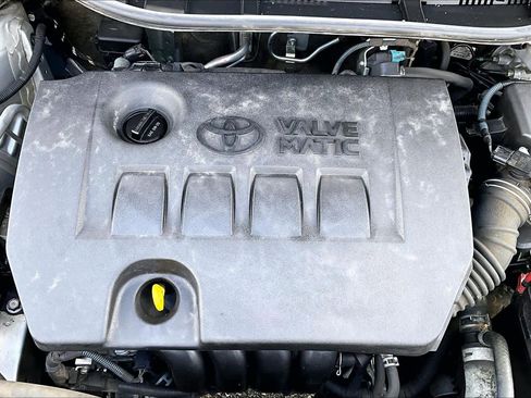 Certified 2018 Toyota Corolla iM FWD image 32
