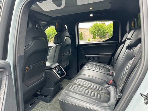 Used 2022 Rivian R1T Adventure AWD/4WD image 52