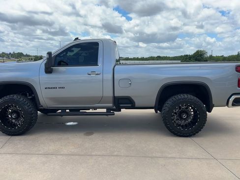 Used 2025 Chevrolet Silverado 2500 LT w/ Convenience Package AWD/4WD image 6
