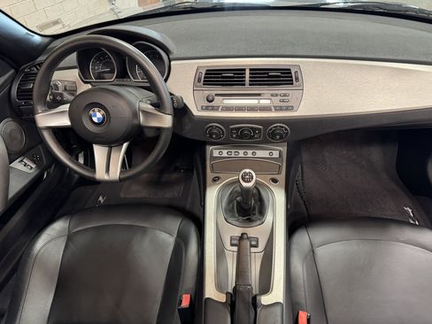 Used 2003 BMW Z4 3.0i image 34