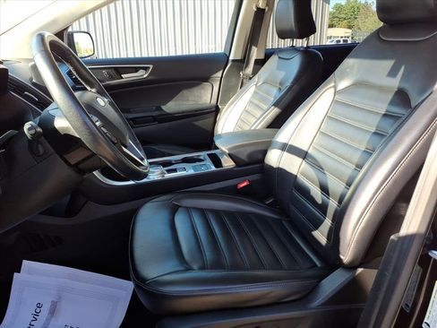 Used 2023 Ford Edge SEL image 13