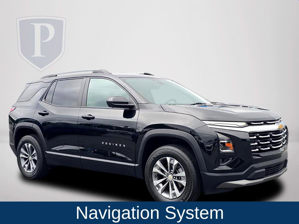 Used 2025 Chevrolet Equinox LT w/ Convenience Package II FWD image 2