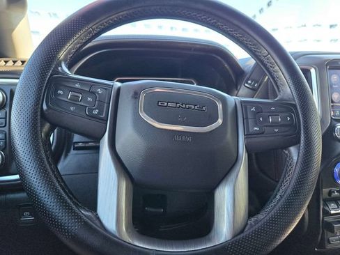 Used 2019 GMC Sierra 1500 Denali w/ Denali Ultimate Package AWD/4WD image 24