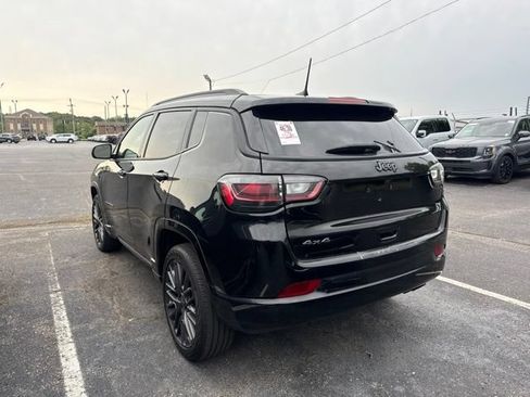 Used 2022 Jeep Compass High Altitude AWD/4WD image 3
