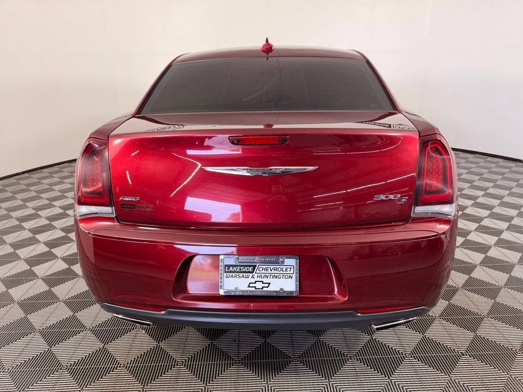 Used 2019 Chrysler 300 S AWD/4WD image 5
