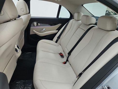 Used 2022 Mercedes-Benz E 350 Sedan image 16
