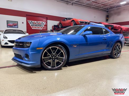 Used 2013 Chevrolet Camaro SS w/ Hot Wheels Special Edition RWD image 1