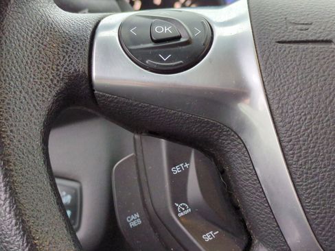 Used 2015 Ford Escape SE image 26