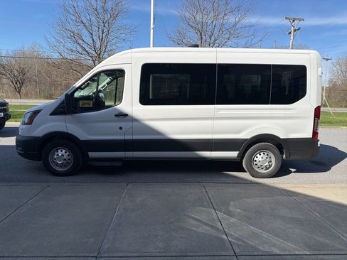 New 2026 Ford Transit 350 148 Medium Roof Wagon AWD image 4