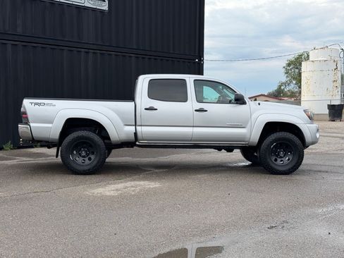 Used 2010 Toyota Tacoma 4x4 Double Cab V6 image 5