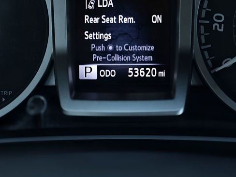 Certified 2023 Toyota Tacoma SR5 AWD/4WD image 32