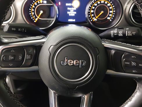 Used 2021 Jeep Wrangler Unlimited Sahara w/ Cold Weather Group image 35